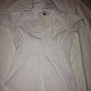 A plain white shirt